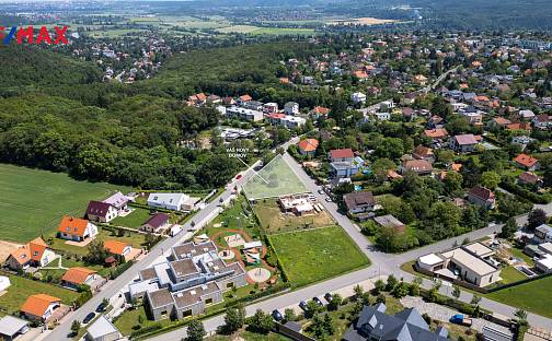 Prodej stavebního pozemku 1 380 m², Černošice, okres Praha-západ