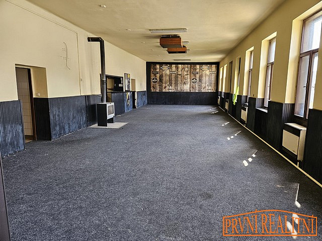 Prodej obchodních prostor 263 m² – fotografie 2