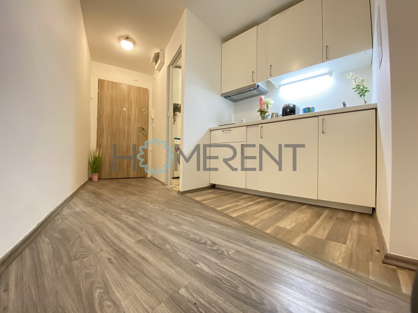 Pronájem bytu 2+1 44 m² — photo 2