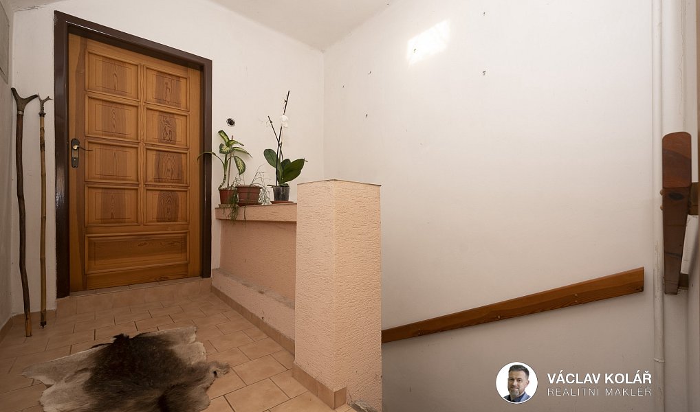 Prodej domu 196 m² s pozemkem 805 m², Stěžery – náhled fotky 28