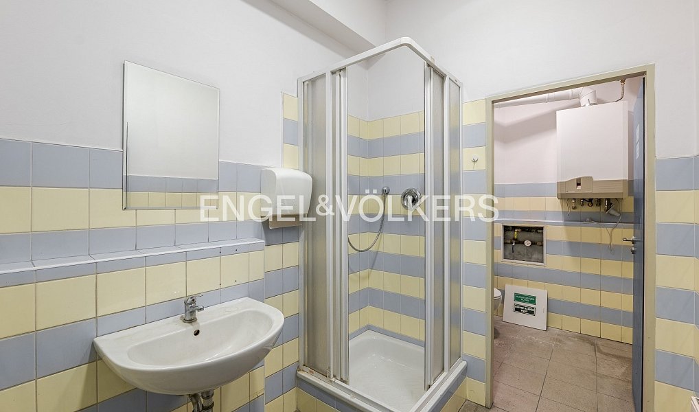 Pronájem obchodních prostor 224 m², Praha – náhled fotky 9