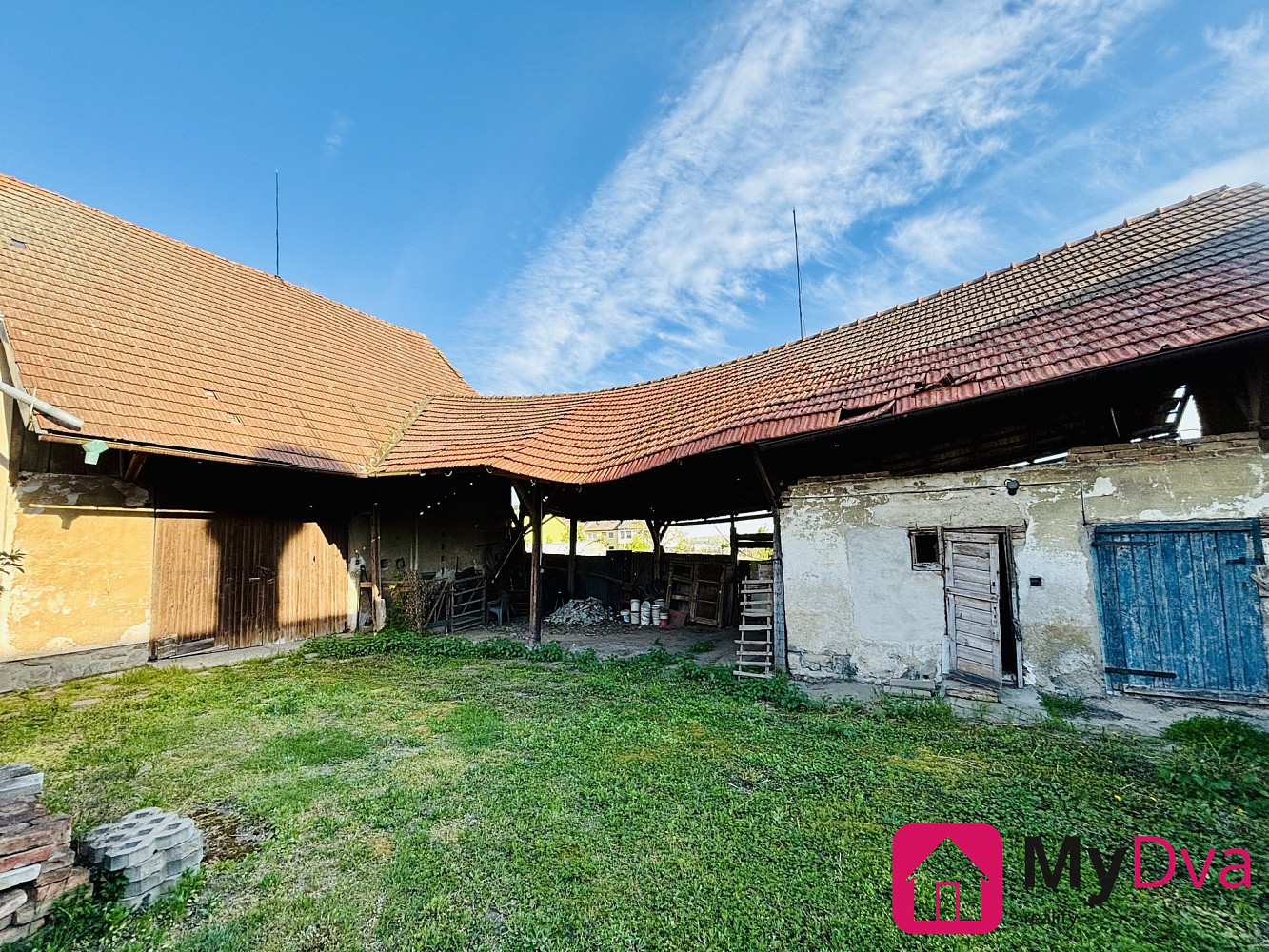 Prodej stavebního pozemku 570 m² – fotografie 3