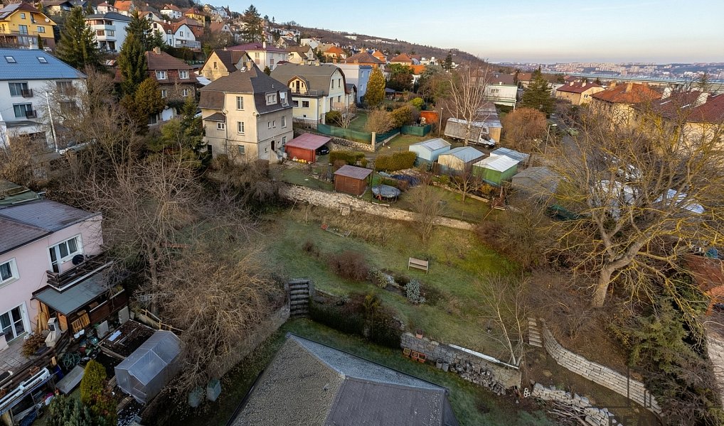 Prodej stavebního pozemku 737 m², Praha – náhled fotky 11