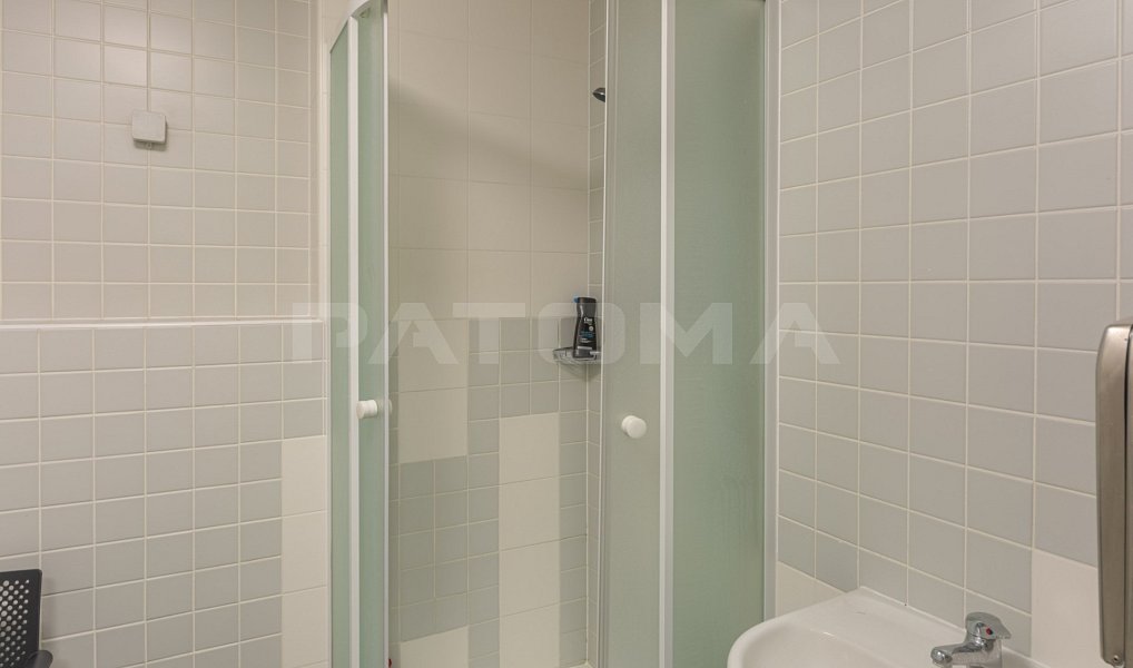 Pronájem kanceláře 379 m², Praha – náhled fotky 16