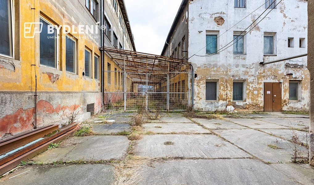 Prodej komerčního objektu (jiného typu) 11 341 m², Duchcov – náhled fotky 9