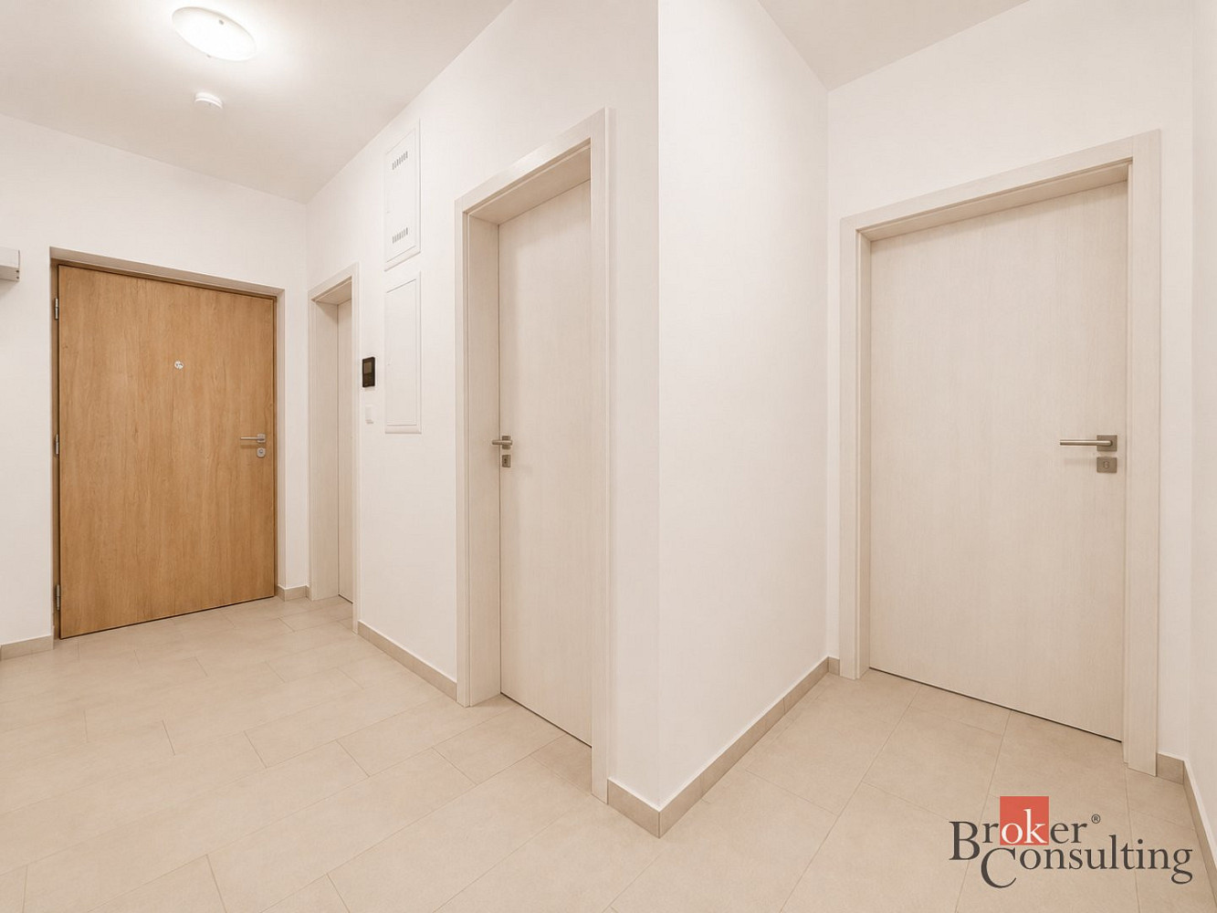 Pronájem bytu 2+kk 62 m² - Więcej