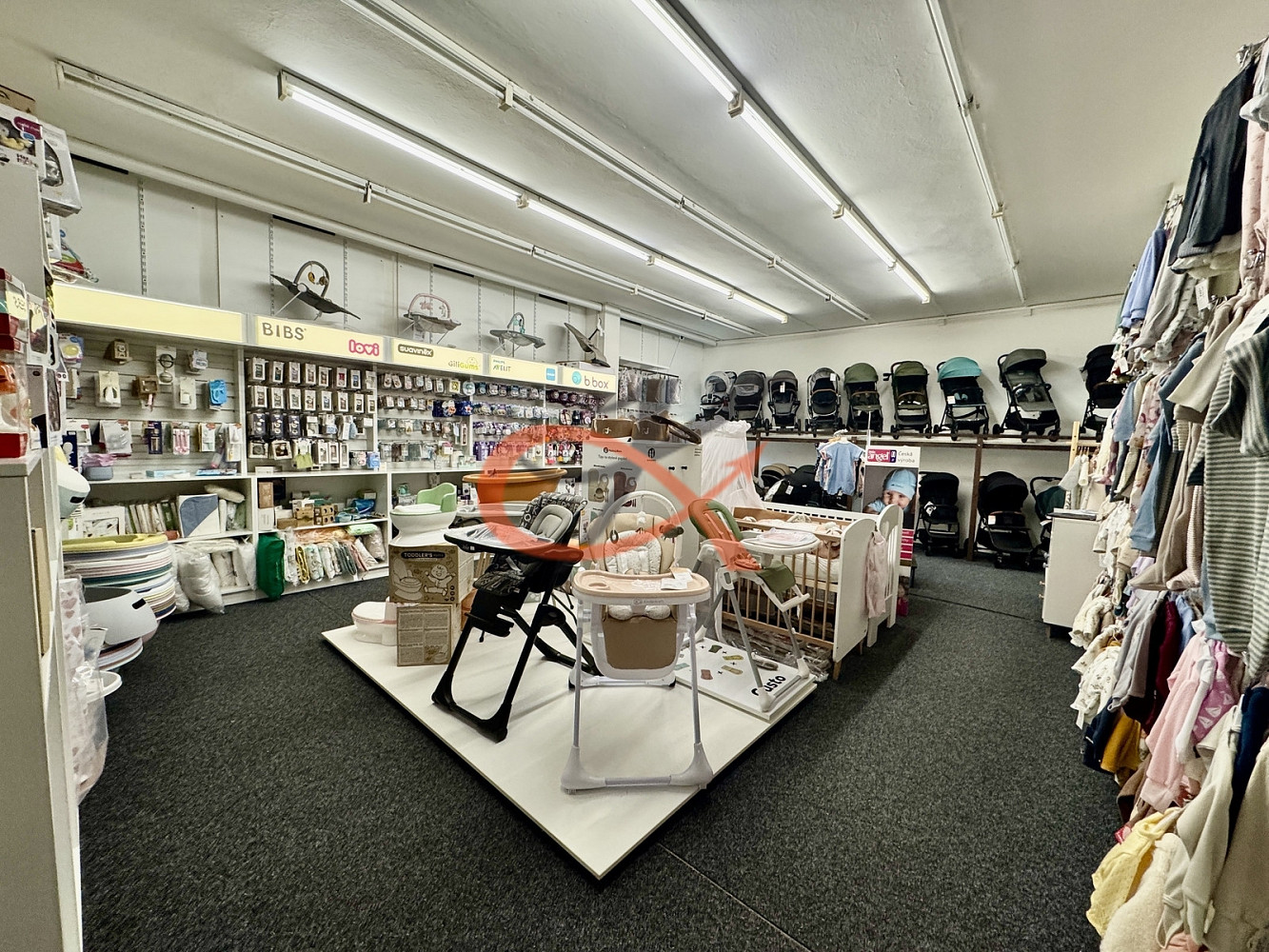 Pronájem obchodních prostor 293 m² – fotografie 4