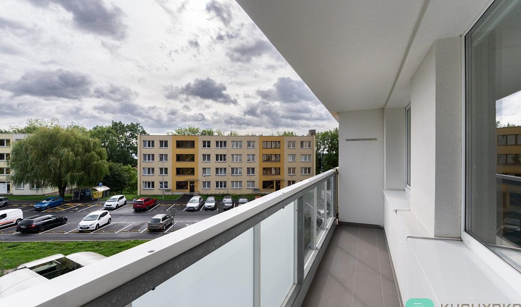 Prodej bytu 2+1 63 m², Osek – náhled fotky 11