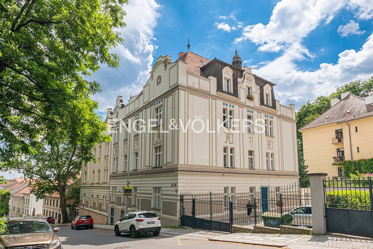 Pronájem kanceláře 89 m²