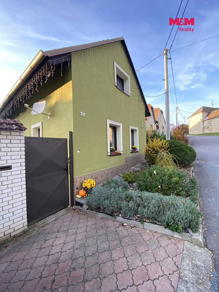 Prodej domu 200 m² s pozemkem 489 m² – fotografie 2