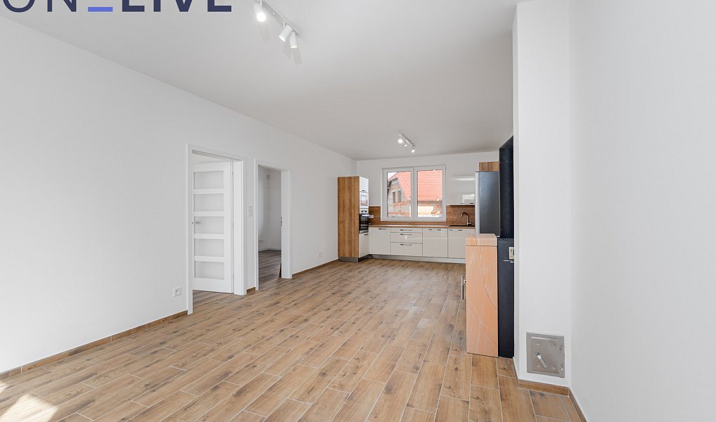 Prodej domu 92 m² s pozemkem 704 m², Kladruby – náhled fotky 4