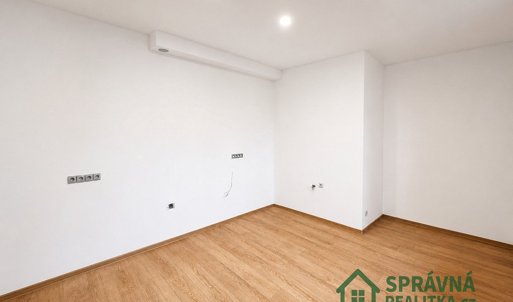 Prodej ubytovacího objektu 220 m², Nezdice na Šumavě – náhled fotky 14