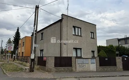 Prodej domu 209 m² s pozemkem 596 m², Spojenců, Praha 9 - Horní Počernice