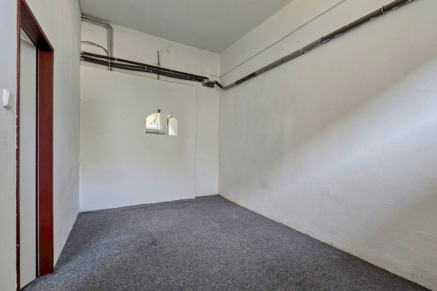 Pronájem skladovacích prostor 280 m² – fotografie 3