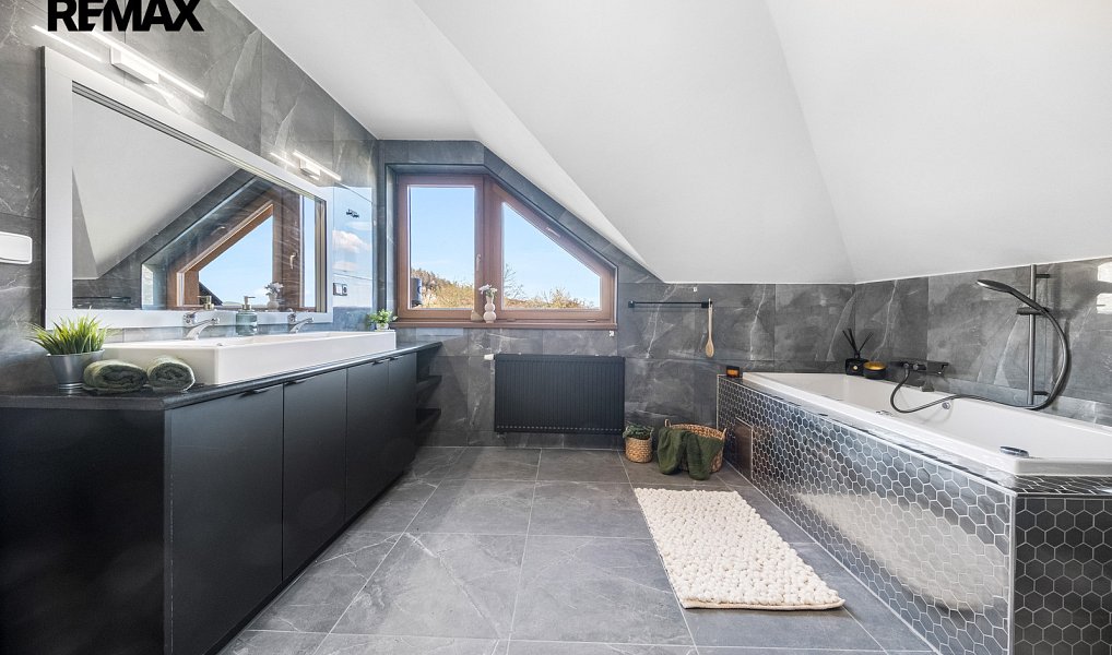 Prodej domu 250 m² s pozemkem 6 265 m², Buš – náhled fotky 8