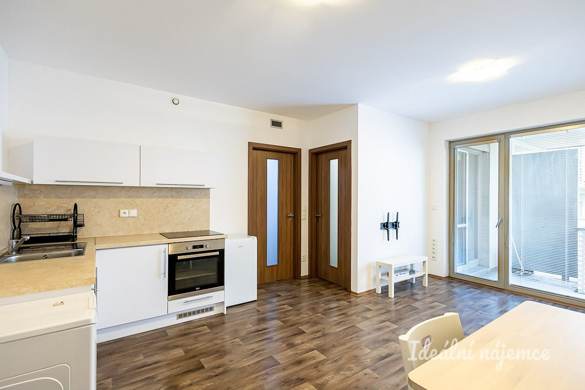 Pronájem bytu 2+kk 44 m²