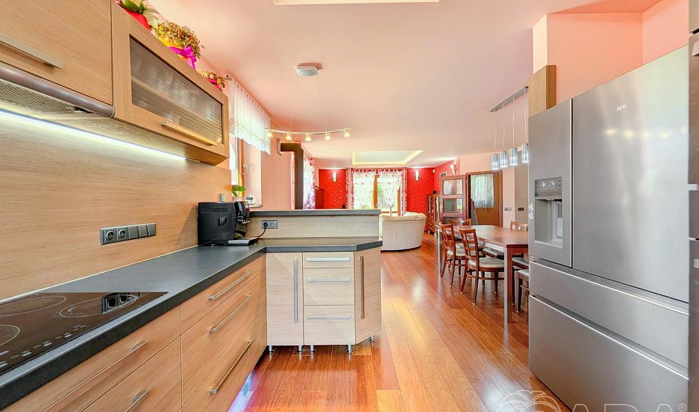 Prodej domu 373 m² s pozemkem 2 175 m², Libeř – náhled fotky 7