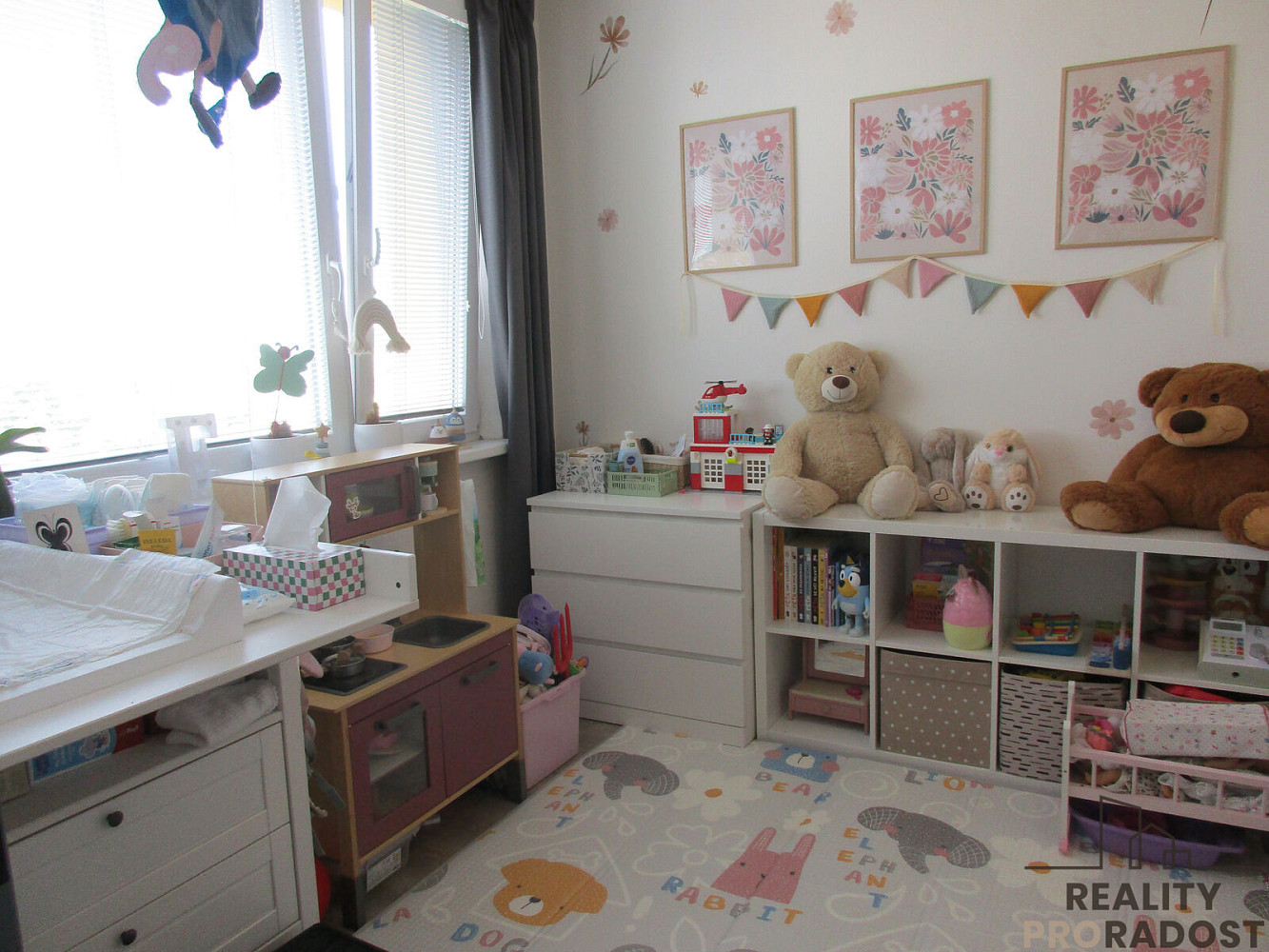 Pronájem bytu 4+1 75 m² – fotografie 3