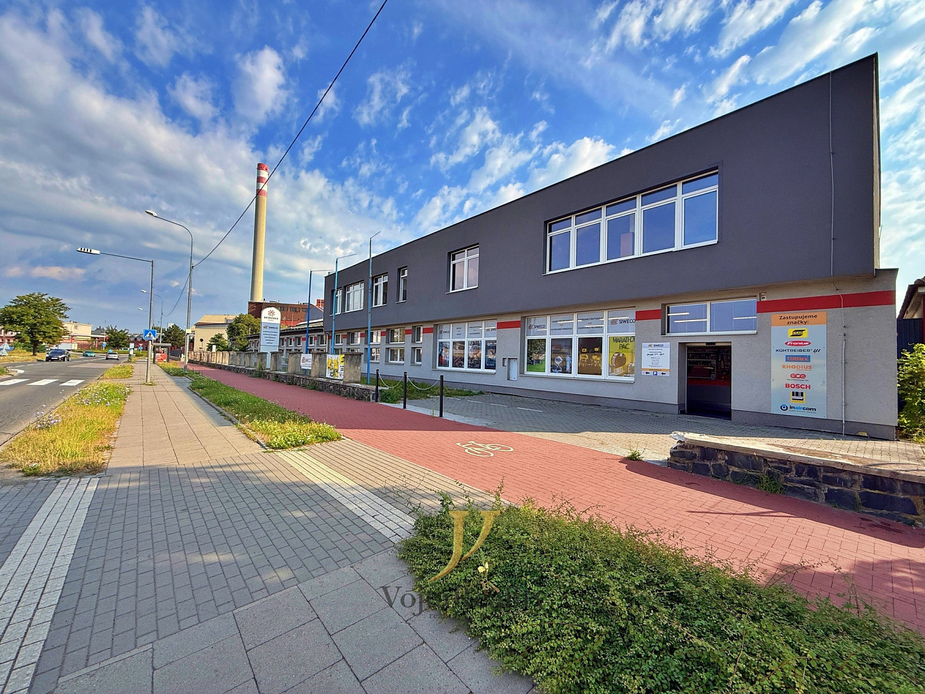Pronájem obchodních prostor 130 m²