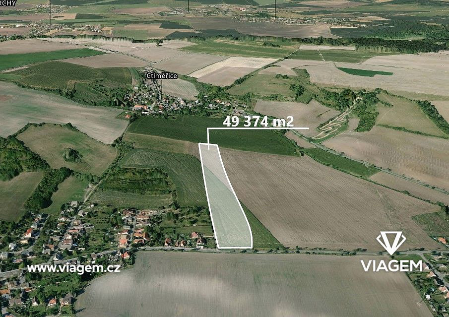 Prodej pole 24 687 m²
