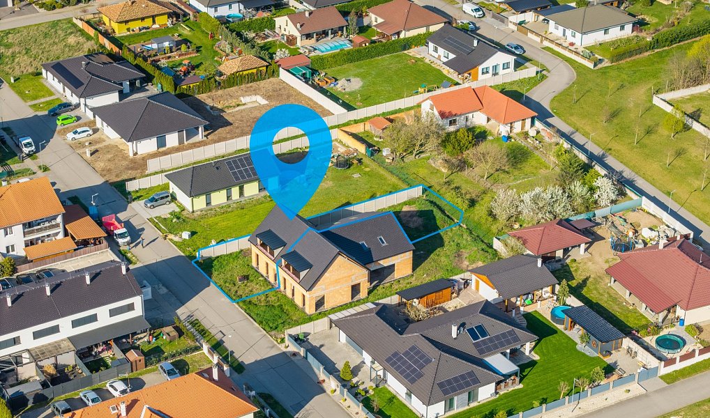 Prodej domu 182 m² s pozemkem 525 m², Hevlín – náhled fotky 17