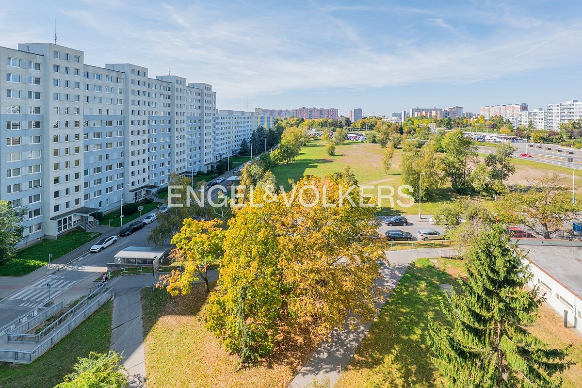 Pronájem bytu 2+kk 43 m² – fotografie 3