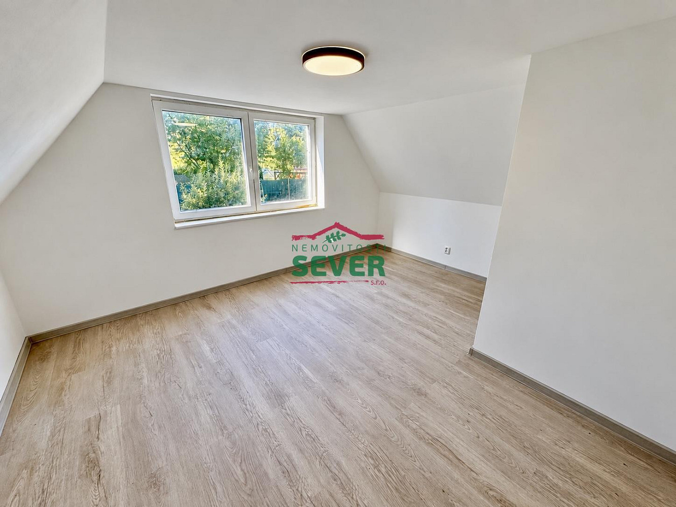 Prodej chaty/chalupy 90 m² s pozemkem 248 m² – fotografie 2