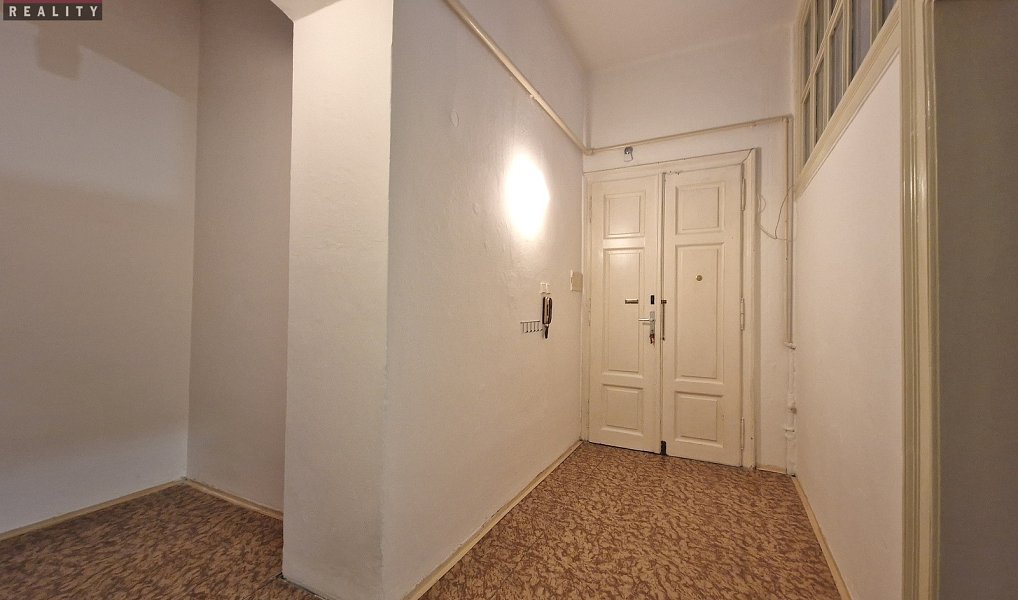 Pronájem bytu 4+1 134 m², Olomouc – náhled fotky 13