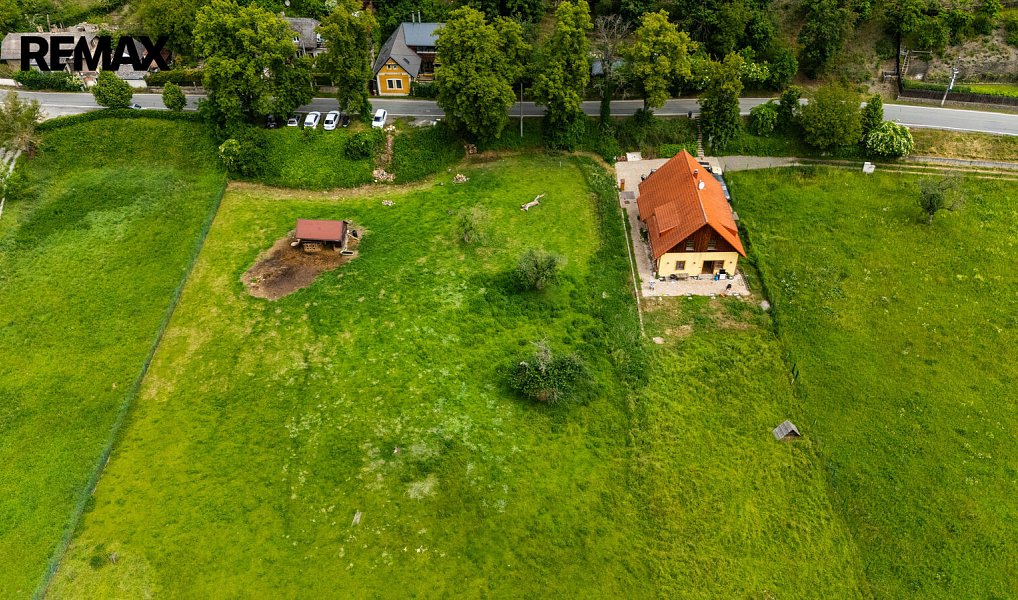 Prodej stavebního pozemku 2 004 m², Beroun – náhled fotky 12