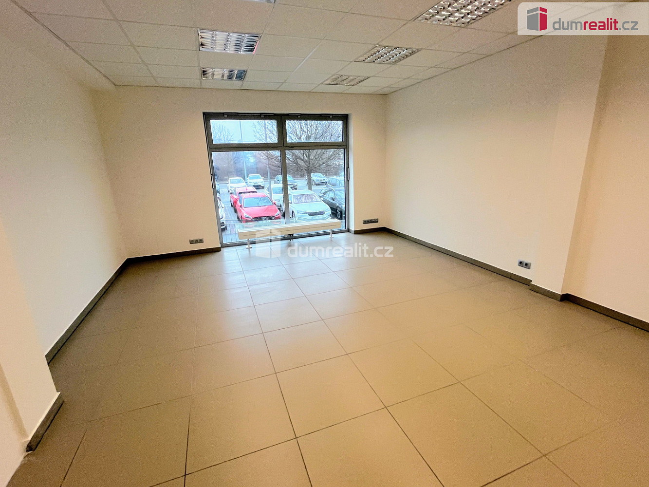 Pronájem kanceláře 32 m² — photo 4