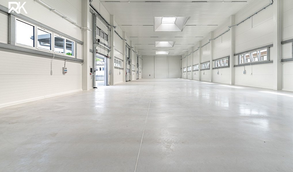 Pronájem skladovacích prostor 1 786 m², Kolín – náhled fotky 2
