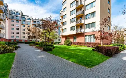 Pronájem bytu 2+kk 60 m², U Zvonařky, Praha 2 - Vinohrady