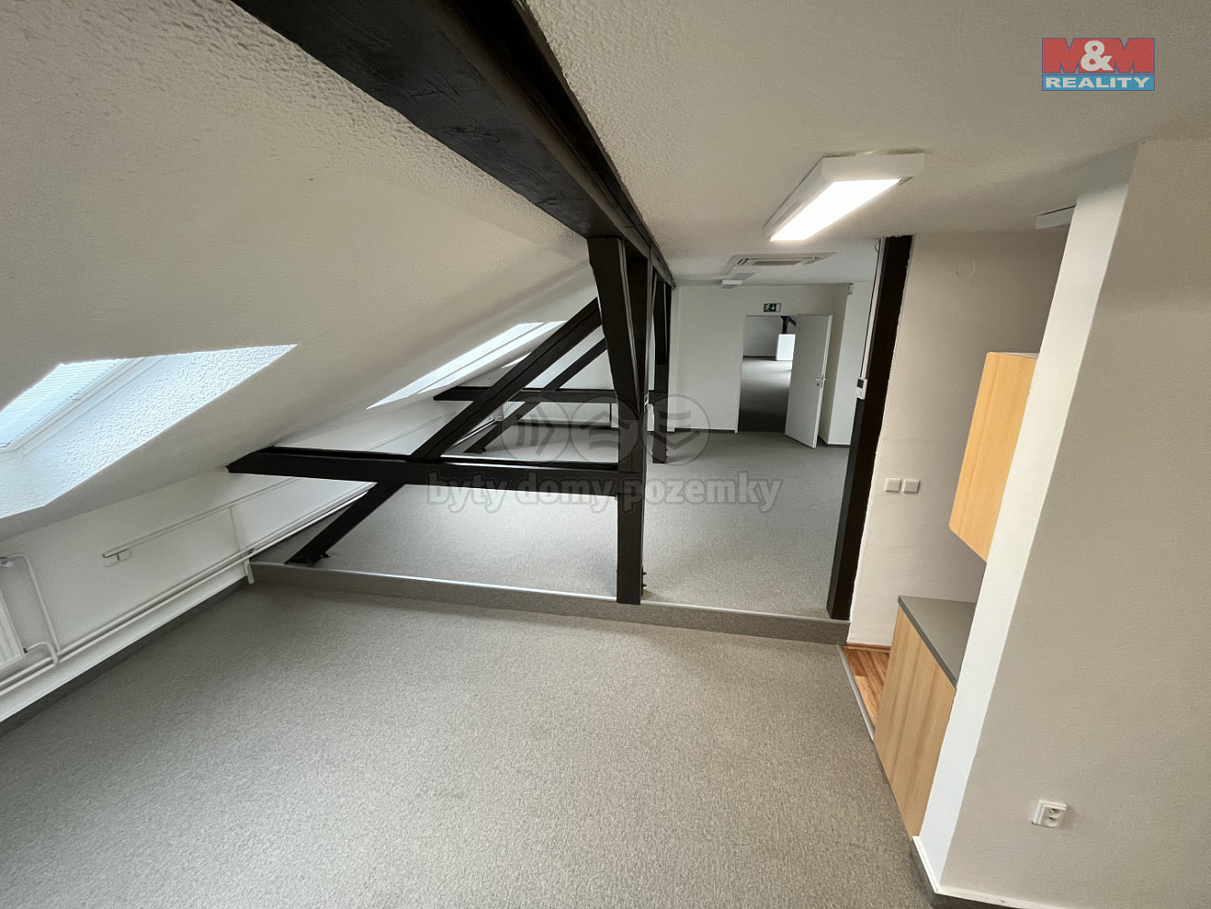 Pronájem kanceláře 122 m² — photo 5