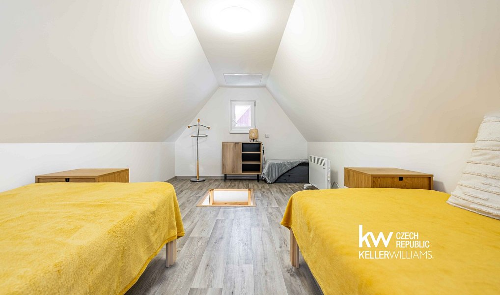 Prodej zahrady 640 m², Malé Žernoseky – náhled fotky 23