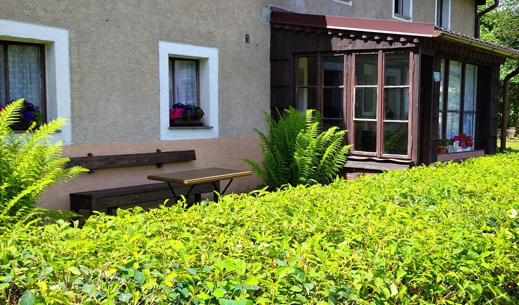 Prodej chalupy 160 m² s pozemkem 376 m², Český Jiřetín – náhled fotky 2