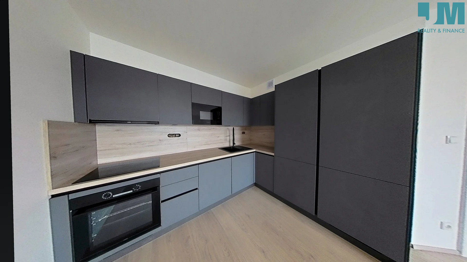 Pronájem bytu 2+kk 59 m² – fotografie 2