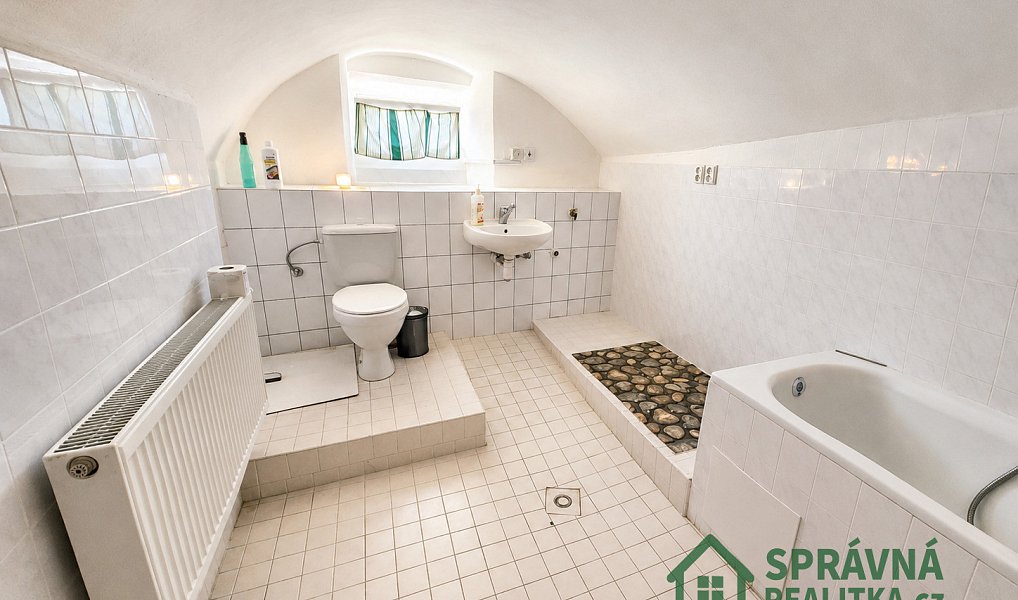 Prodej ubytovacího objektu 220 m², Nezdice na Šumavě – náhled fotky 8