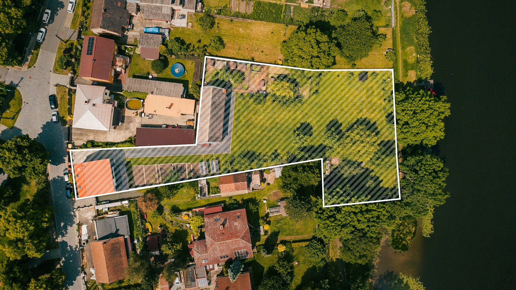 Prodej domu 176 m² s pozemkem 3 112 m² – pohled 2