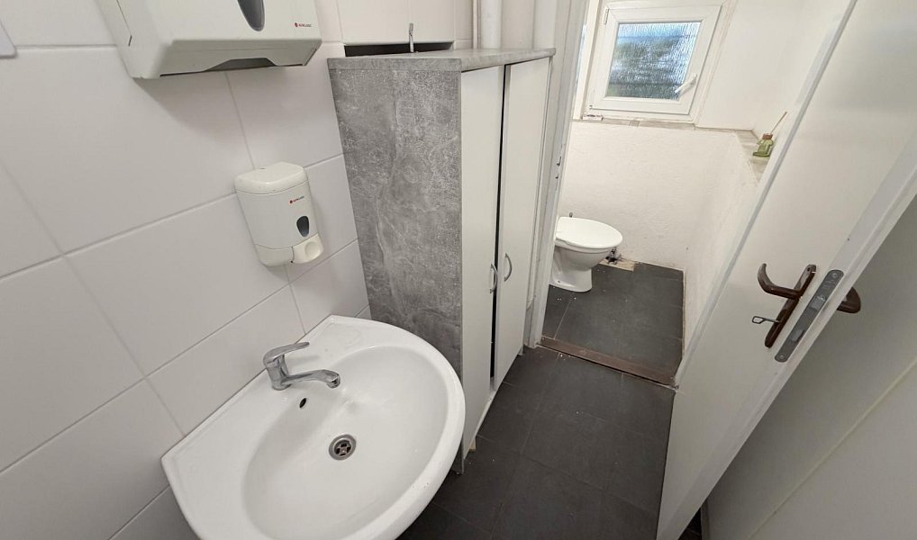Pronájem kanceláře 35 m², Ústí nad Labem – náhled fotky 12