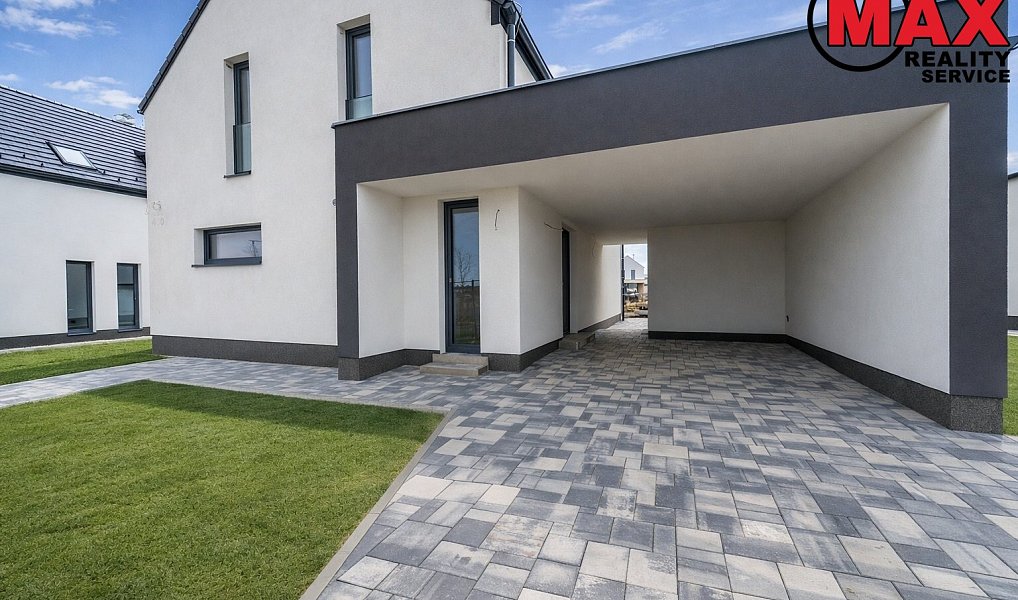 Prodej domu 181 m² s pozemkem 805 m², Vysoký Újezd – náhled fotky 2