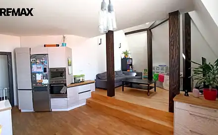 Pronájem bytu 3+kk 99 m²