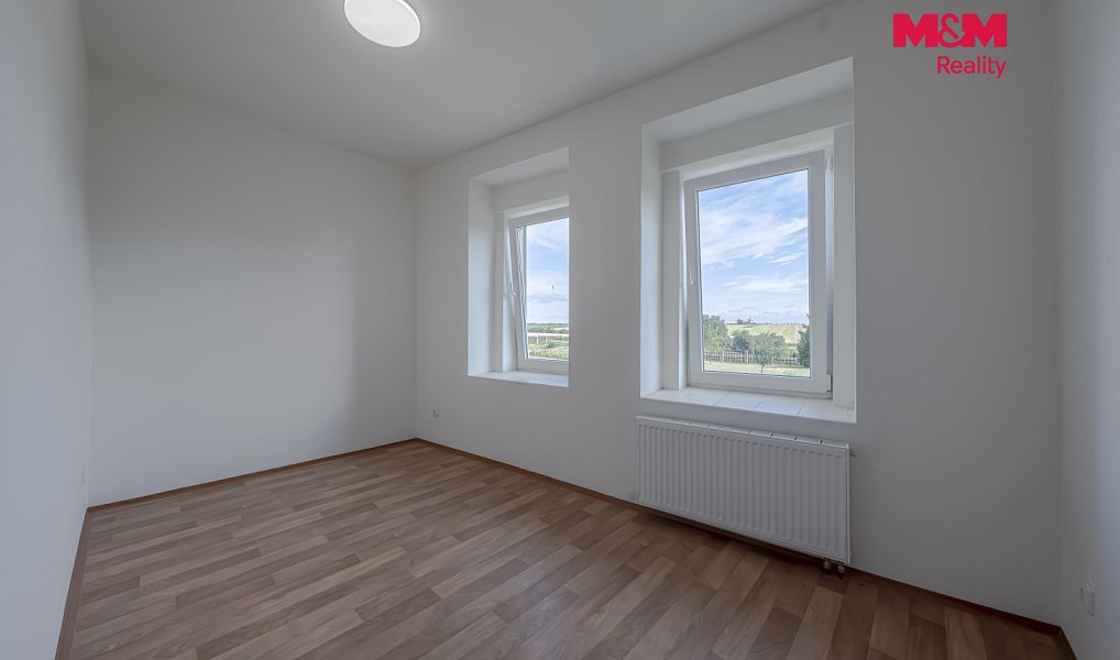 Pronájem domu 302 m² s pozemkem 421 m², Vrátno – náhled fotky 17
