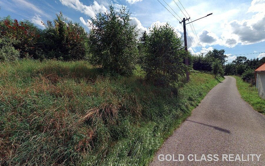 Prodej stavebního pozemku 643 m² – pohled 3