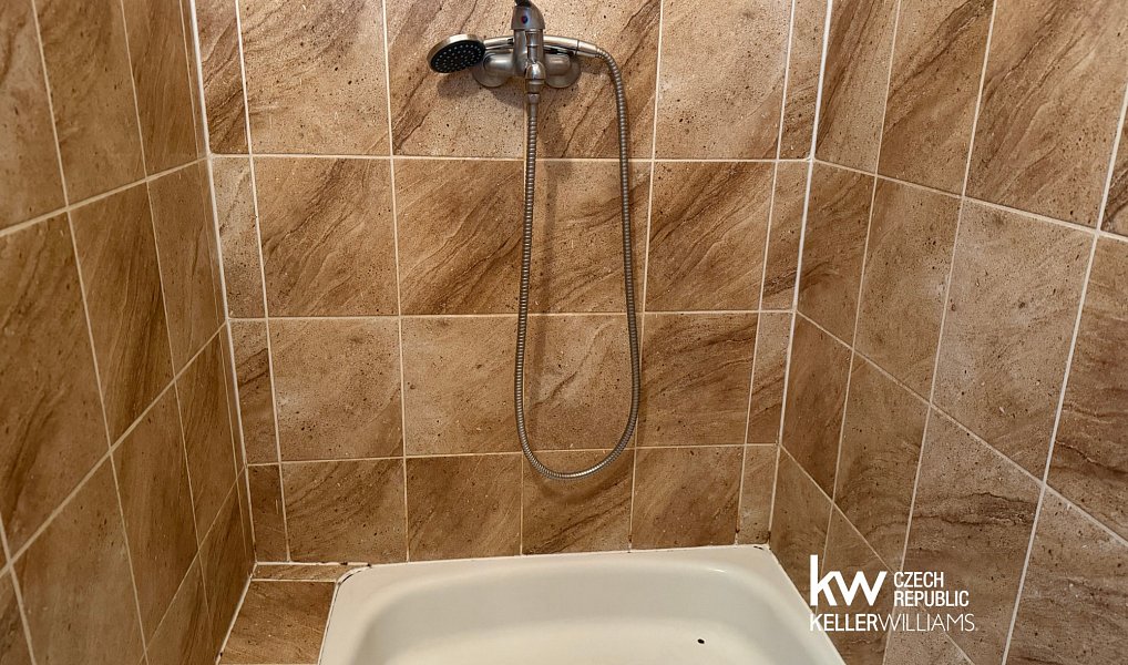 Pronájem bytu 1+kk 24 m², Bílina – náhled fotky 11