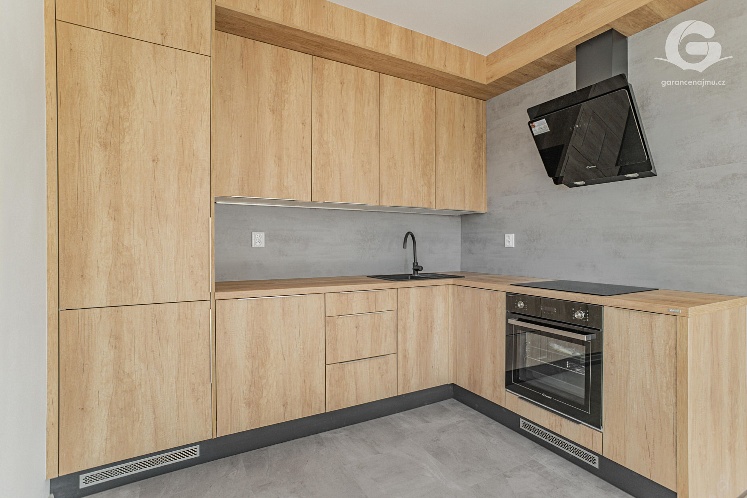 Pronájem bytu 3+kk 73 m² — photo 3
