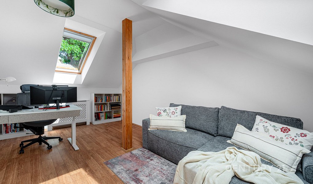 Prodej domu 185 m² s pozemkem 1 343 m², Benešov – náhled fotky 16
