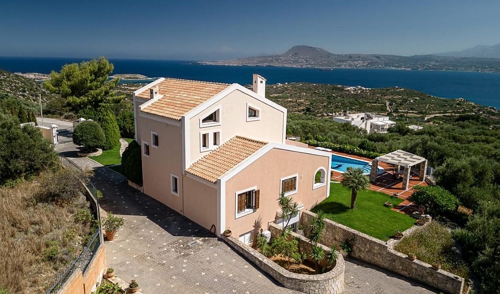 Prodej rodinného domu, 340 m², Sternes