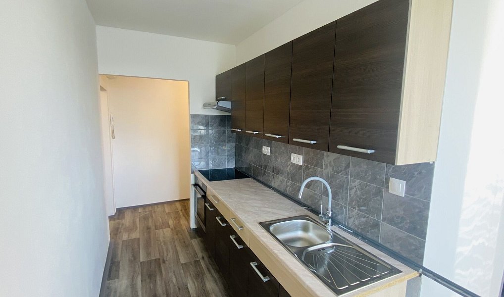 Pronájem bytu 3+1 70 m², Kojetín – náhled fotky 2