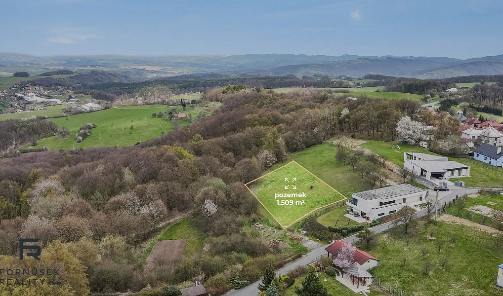 Prodej stavebního pozemku 1 509 m², Zlín – náhled fotky 8