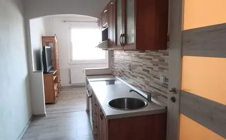Pronájem bytu 1+kk 28 m², Na Vršku, Jablonec nad Nisou